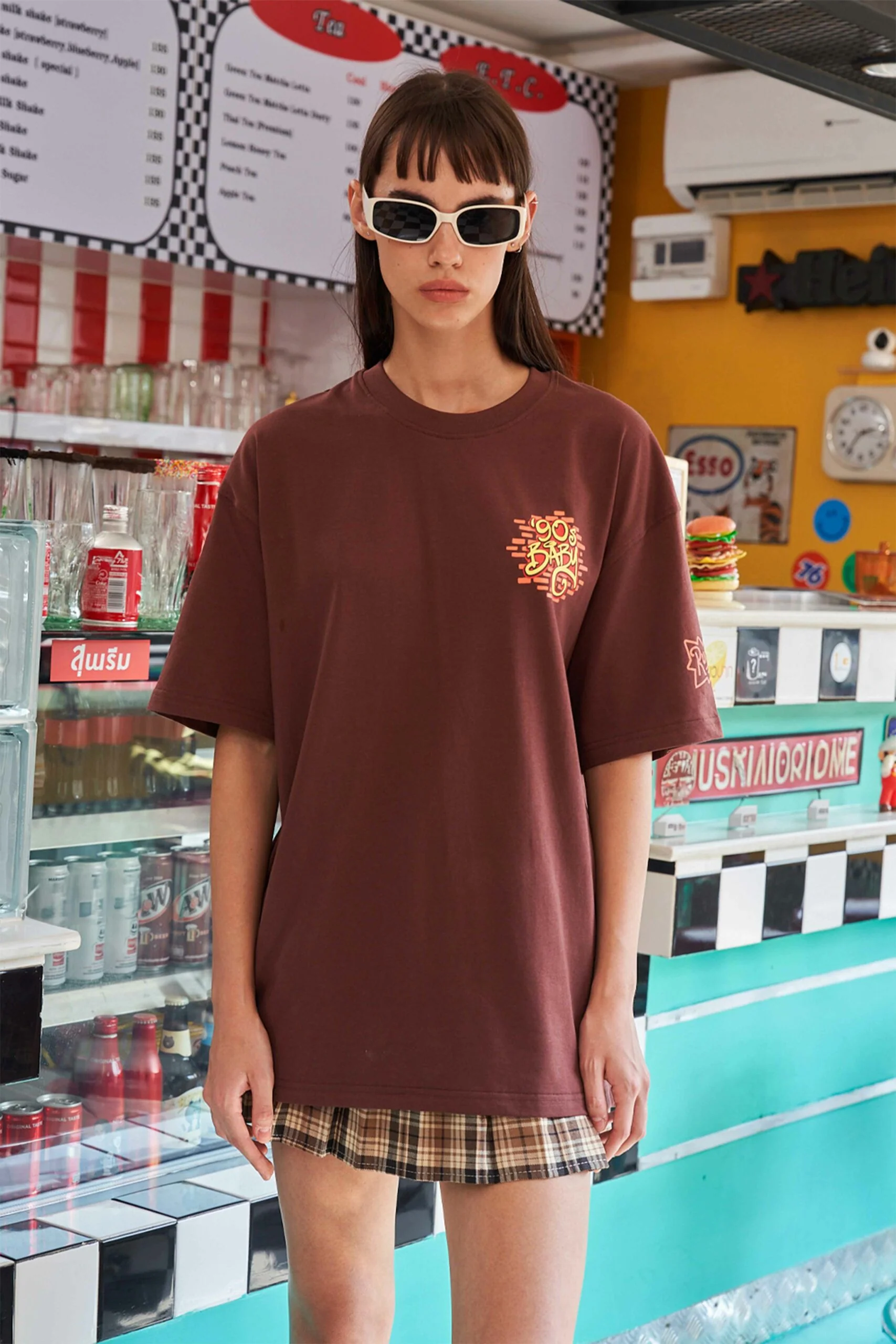 90's Brown Oversized T-Shirt - Image 2
