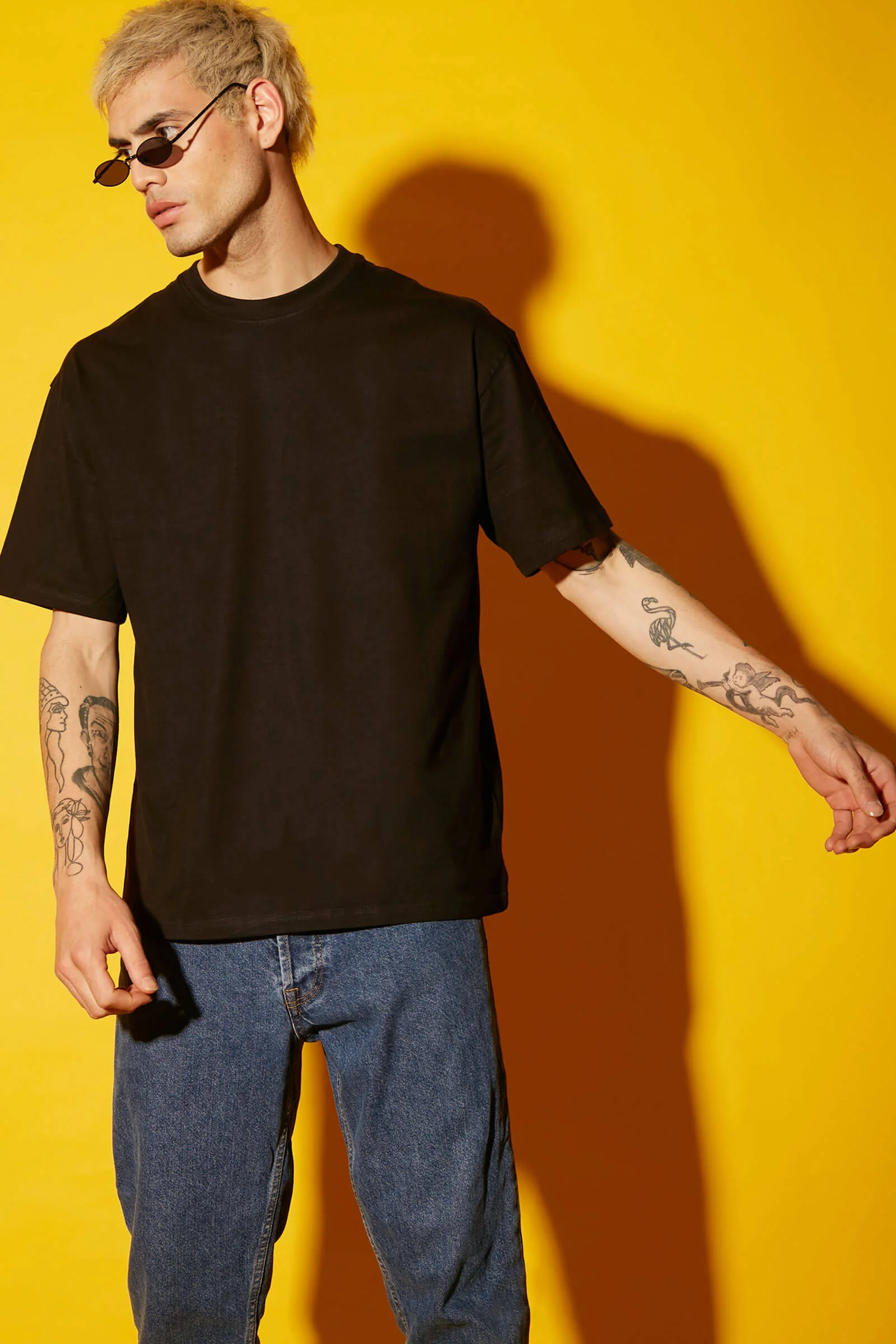 Black Heavyweight Oversized T-shirt - Image 6
