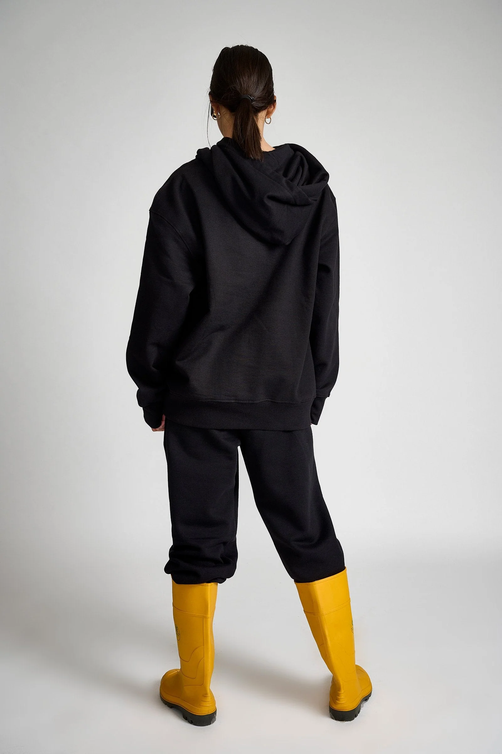 Black Signature Oversized Heavyweight Hoodie (Fleece) - Image 7