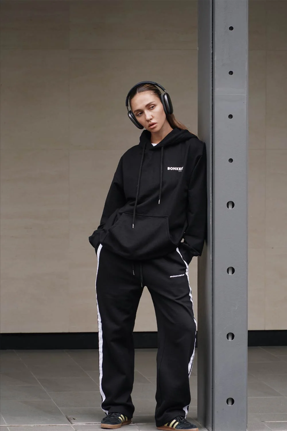 Black Sporty Straight Fit Pants - Image 4