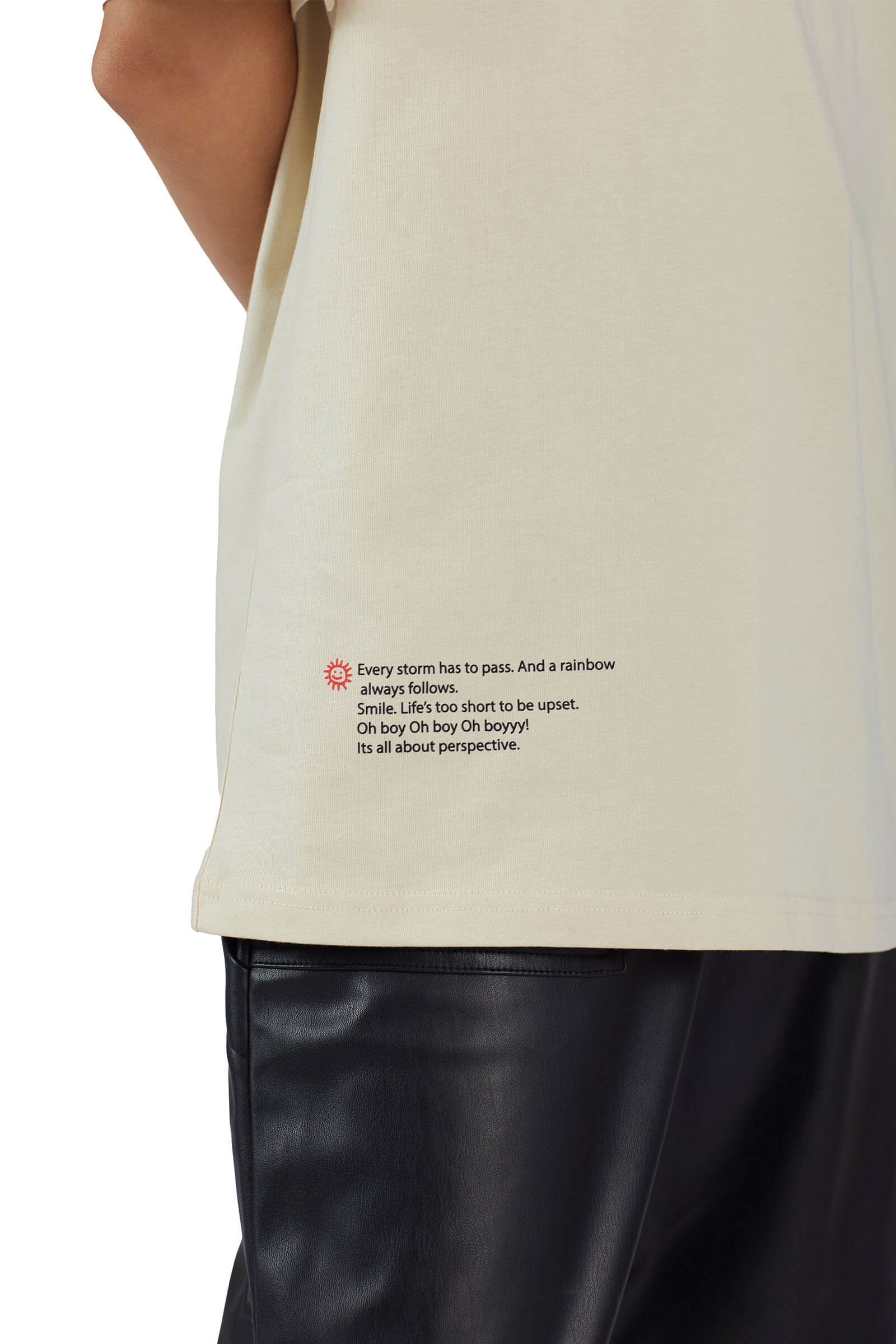 Chirpy Donald Duck Oversized T-shirt - Image 3