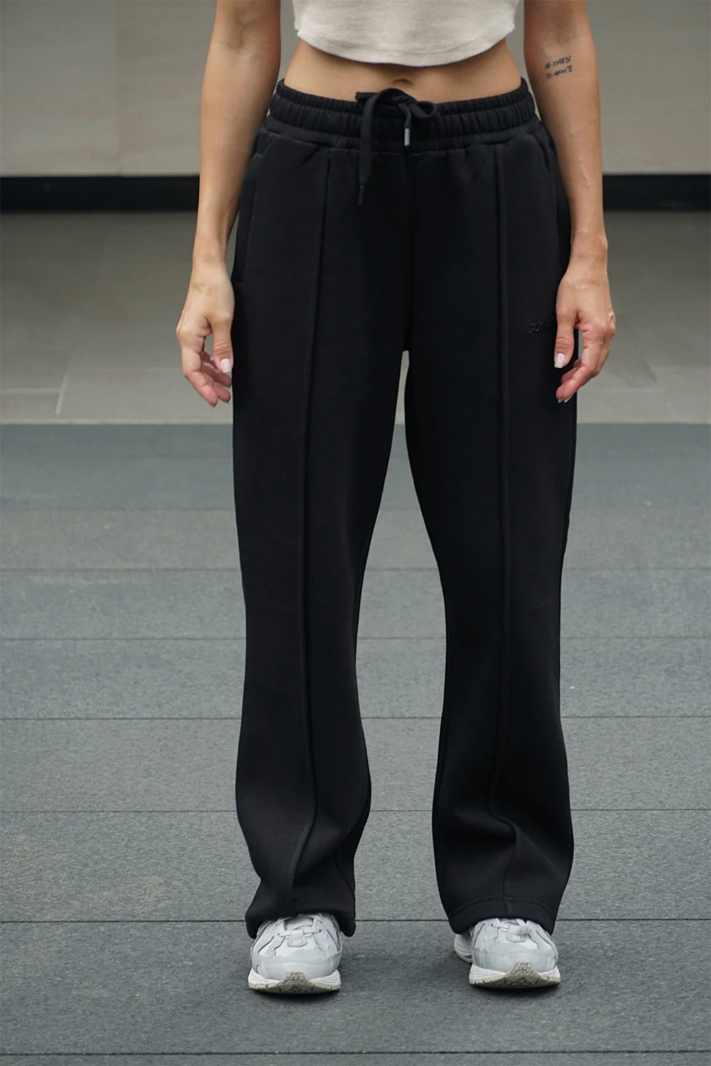 Diminutive Black Wide Leg Joggers - Image 2