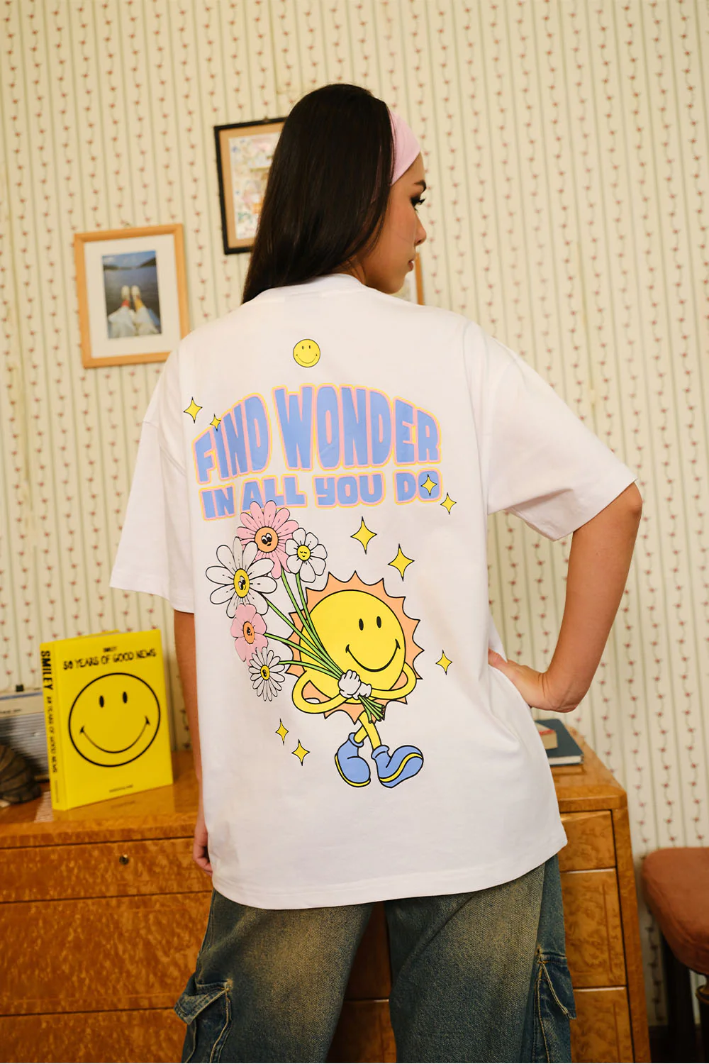 Find Wonder In All You Do Oversized T-shirt - Image 6