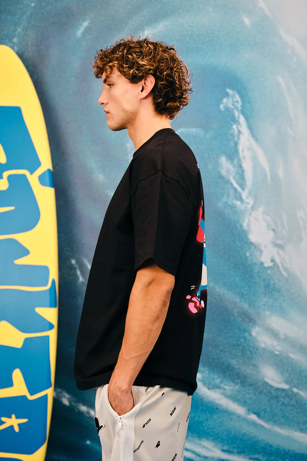 Friend in Need Oversized T-shirt - Image 10