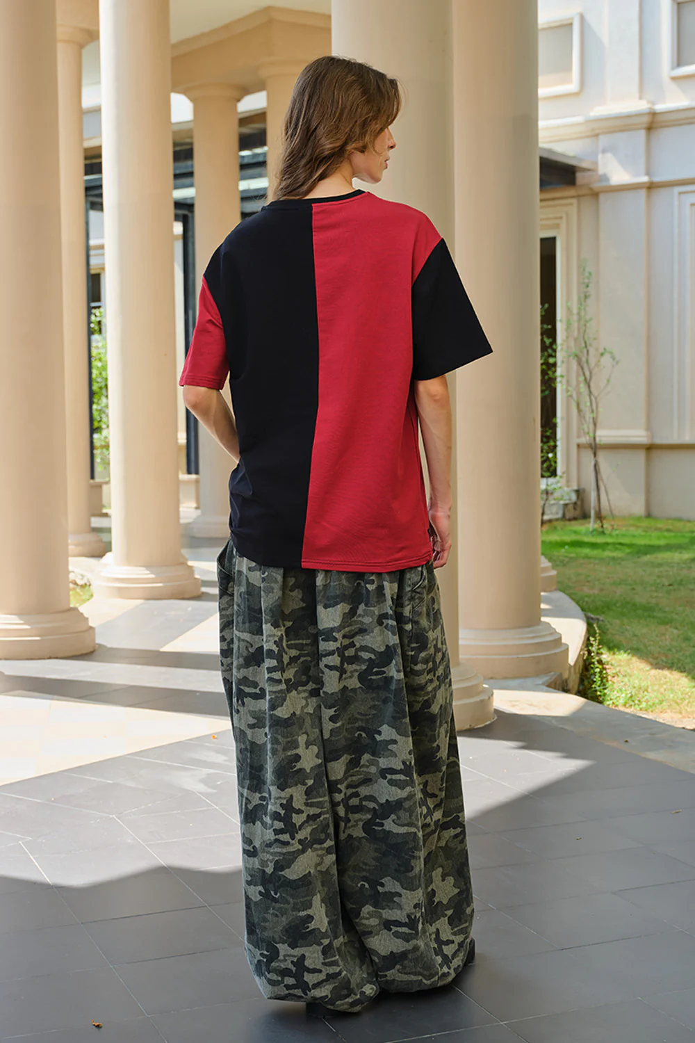 Hogwarts Varsity Oversized T-shirt - Image 7