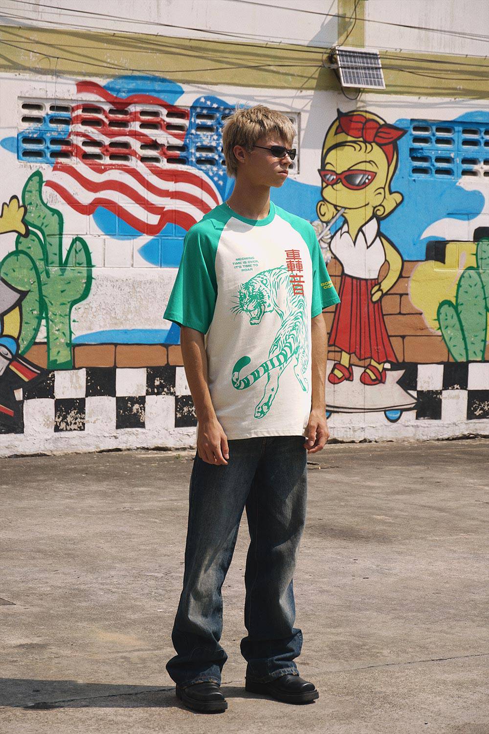 King Of Beasts Oversized T-shirt - Image 4