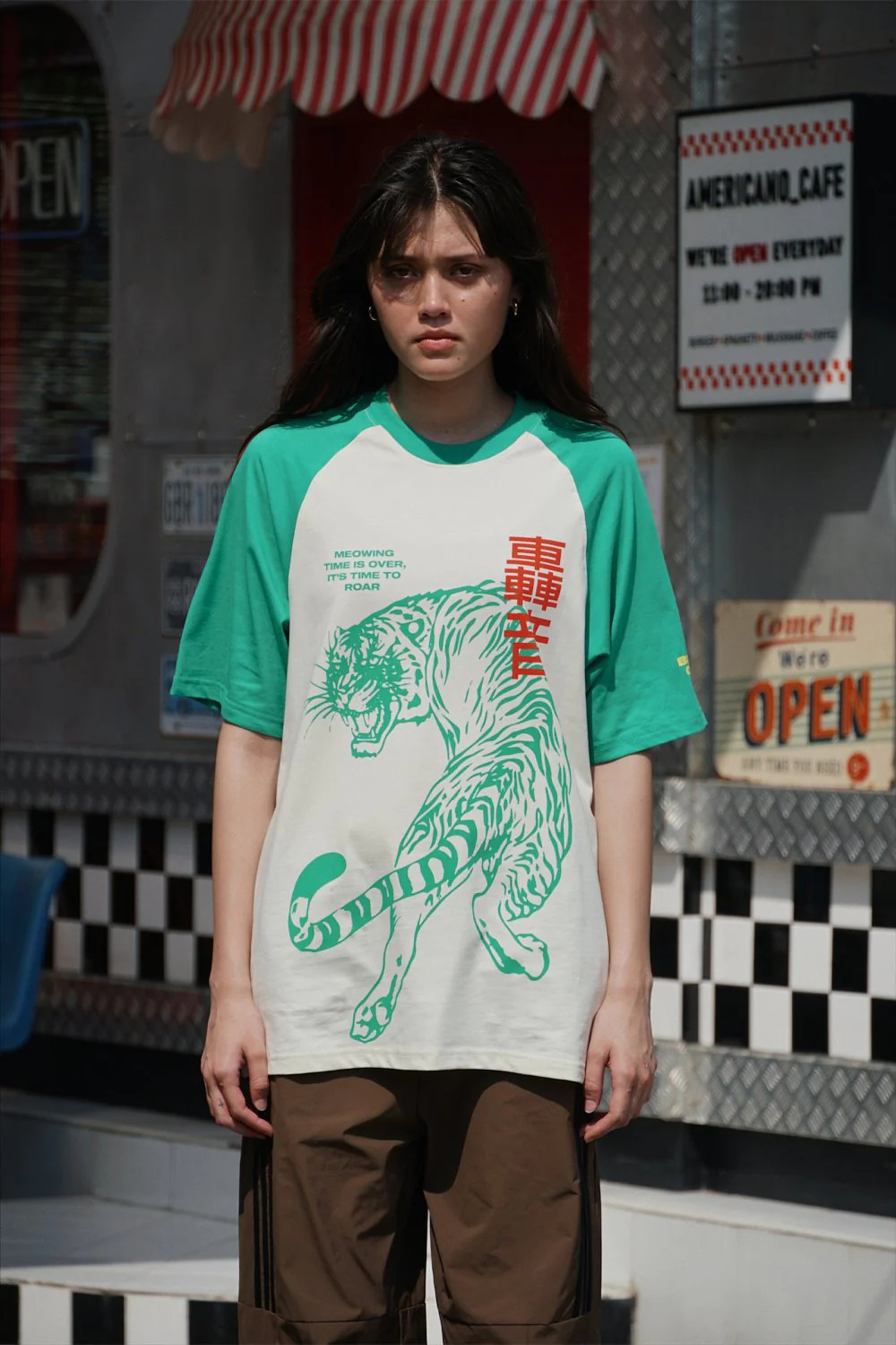 King Of Beasts Oversized T-shirt - Image 2