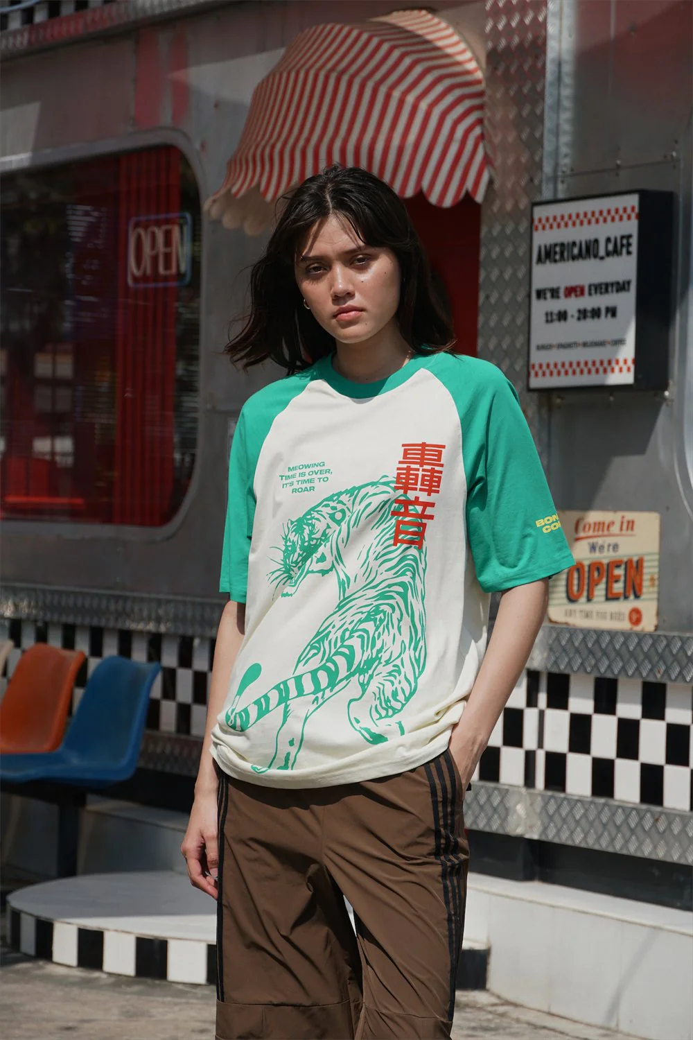 King Of Beasts Oversized T-shirt - Image 4