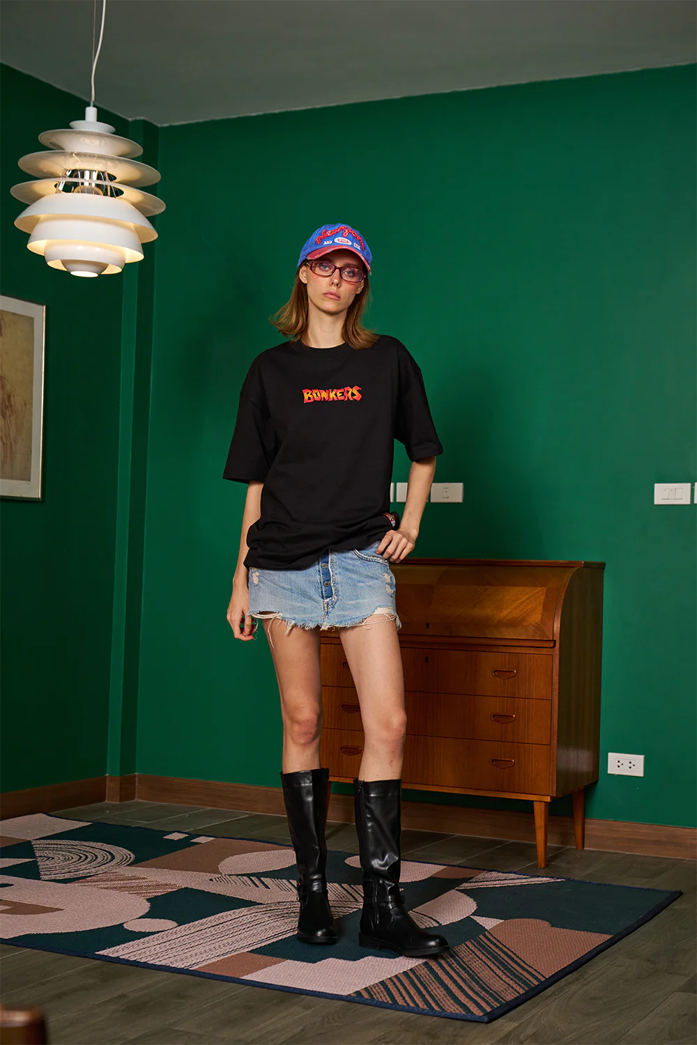 Looney Tales Oversized T-shirt - Image 2