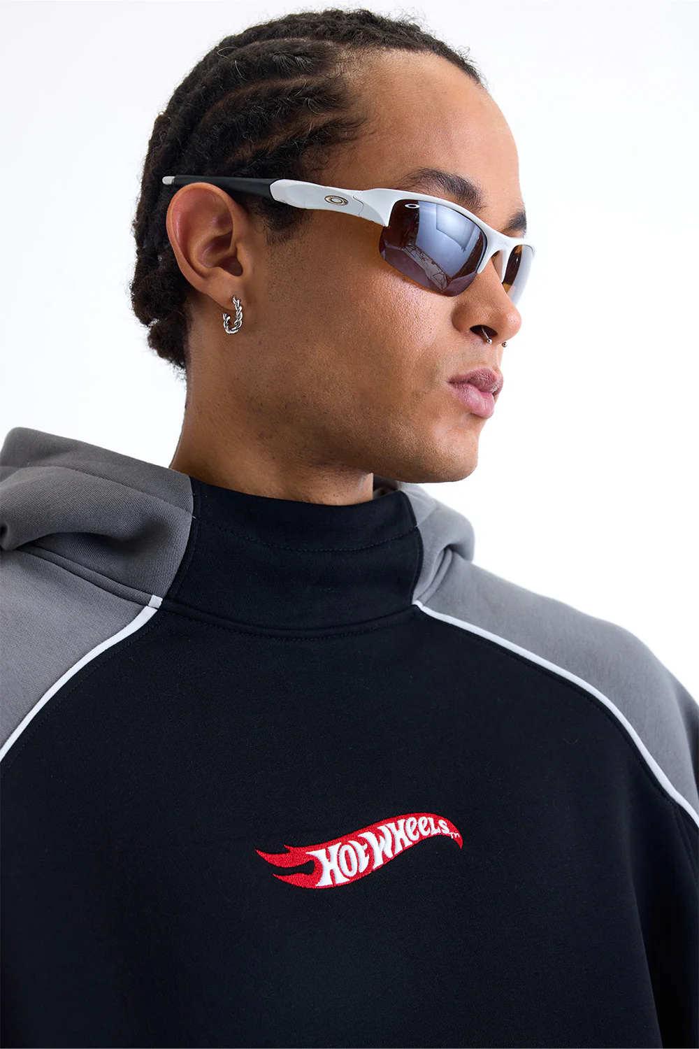 No Limits Hoodie - Image 9
