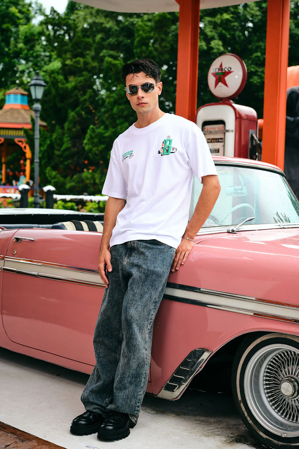 Pushing Hard Oversized T-shirt - Image 7
