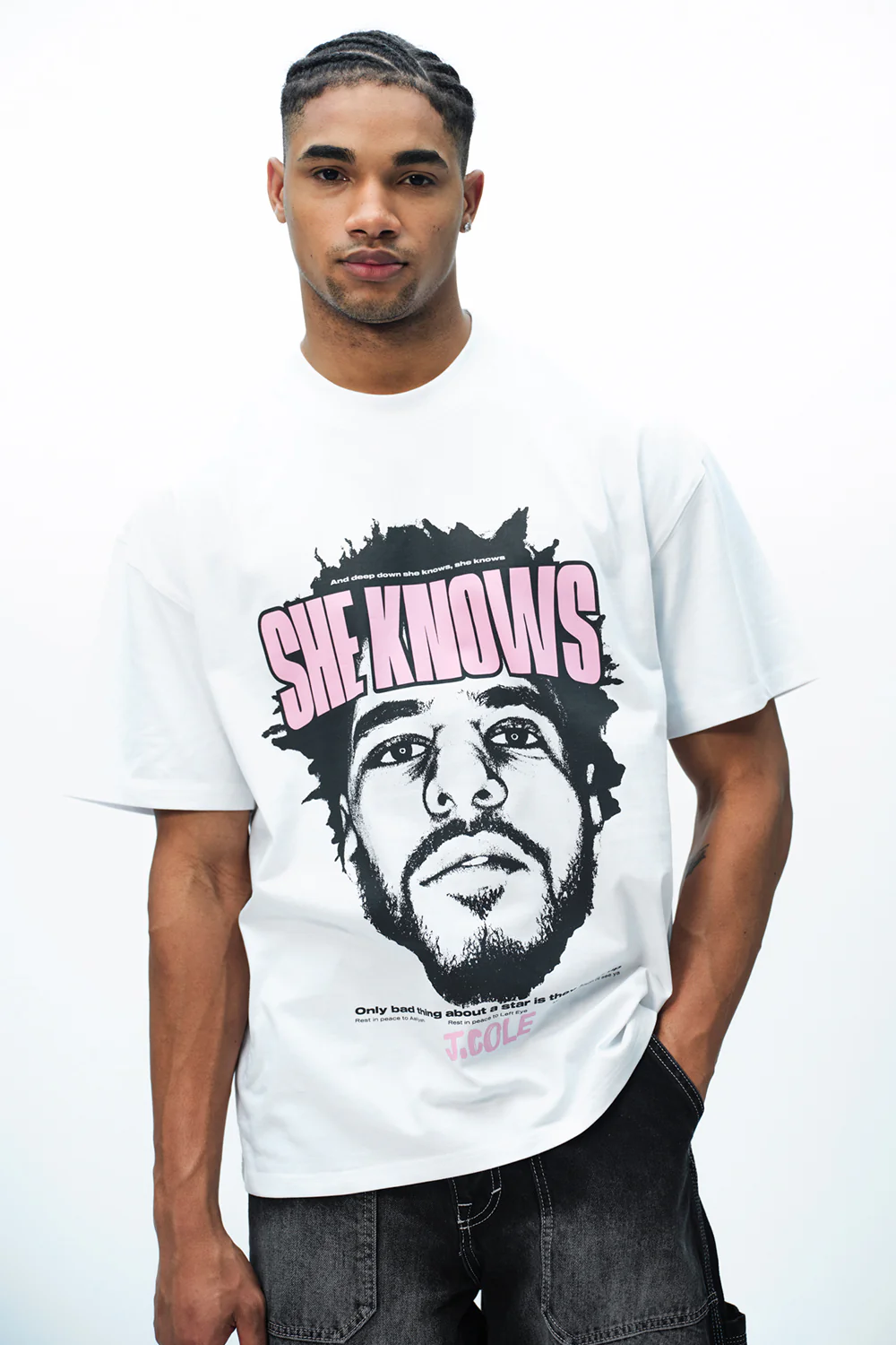 She Knows Oversized T-shirt - Image 5