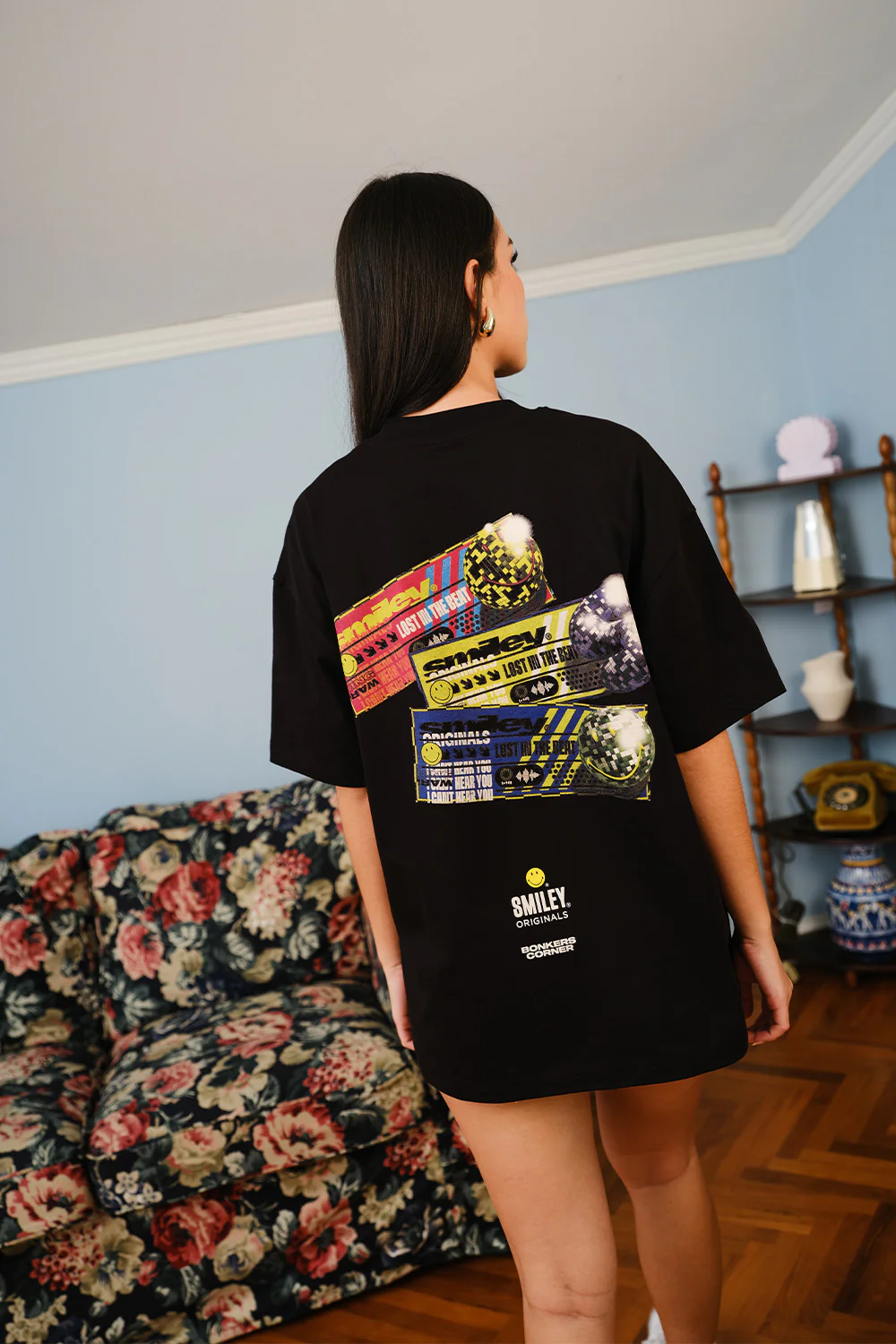 Smiley Lost In The Beat Oversized T-shirt - Image 11