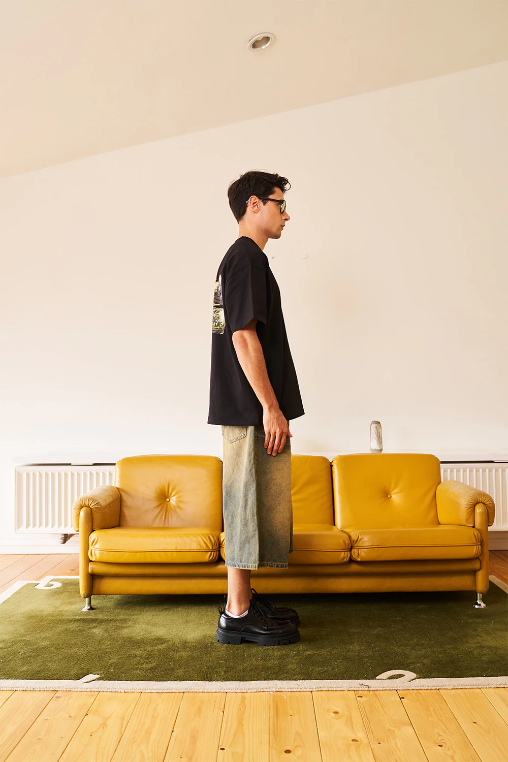 Smiley Lost In The Beat Oversized T-shirt - Image 8
