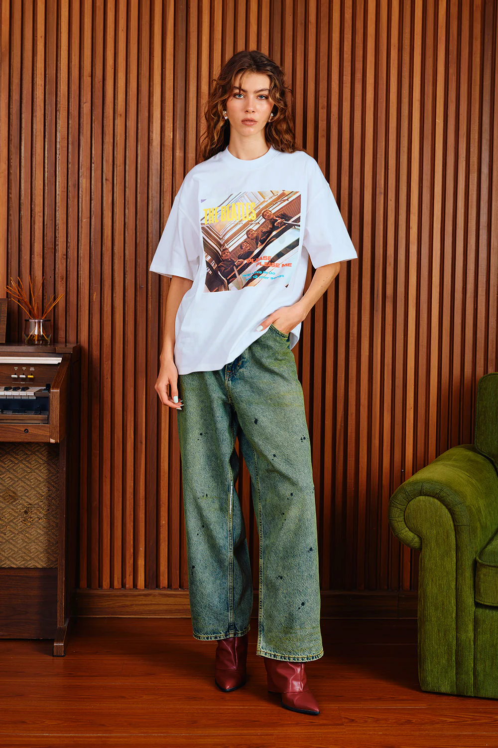 Stairway to Please Oversized T-shirt - Image 2