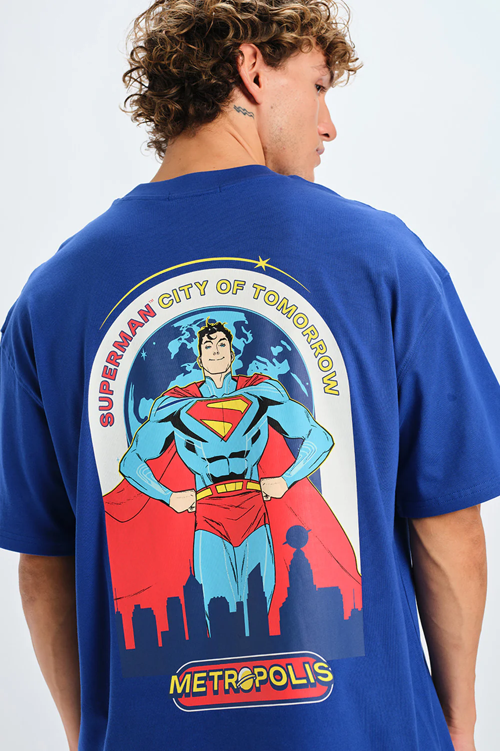 SuperMate Oversized T-shirt - Image 3