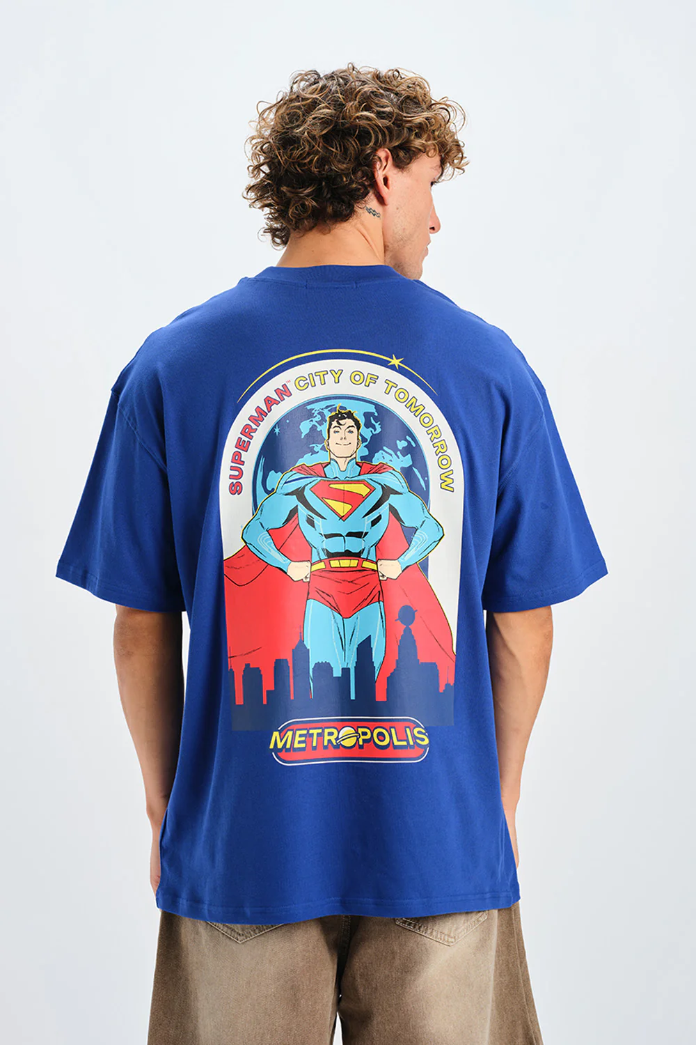 SuperMate Oversized T-shirt - Image 6