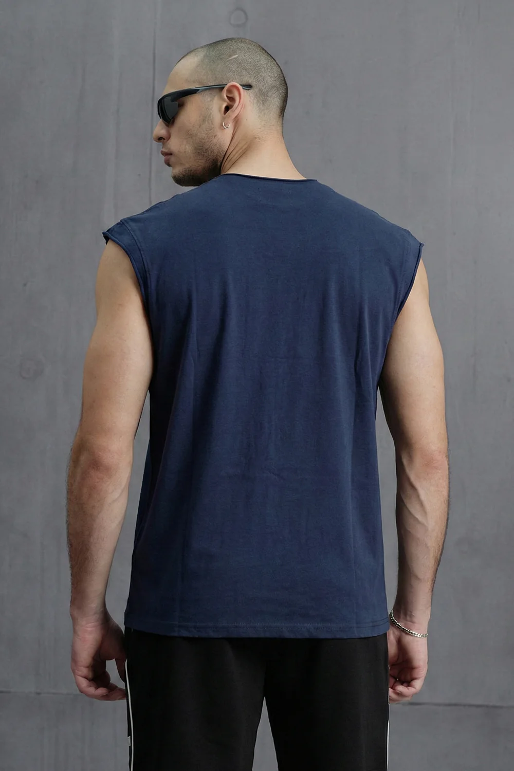Training Dept Tank - Image 3