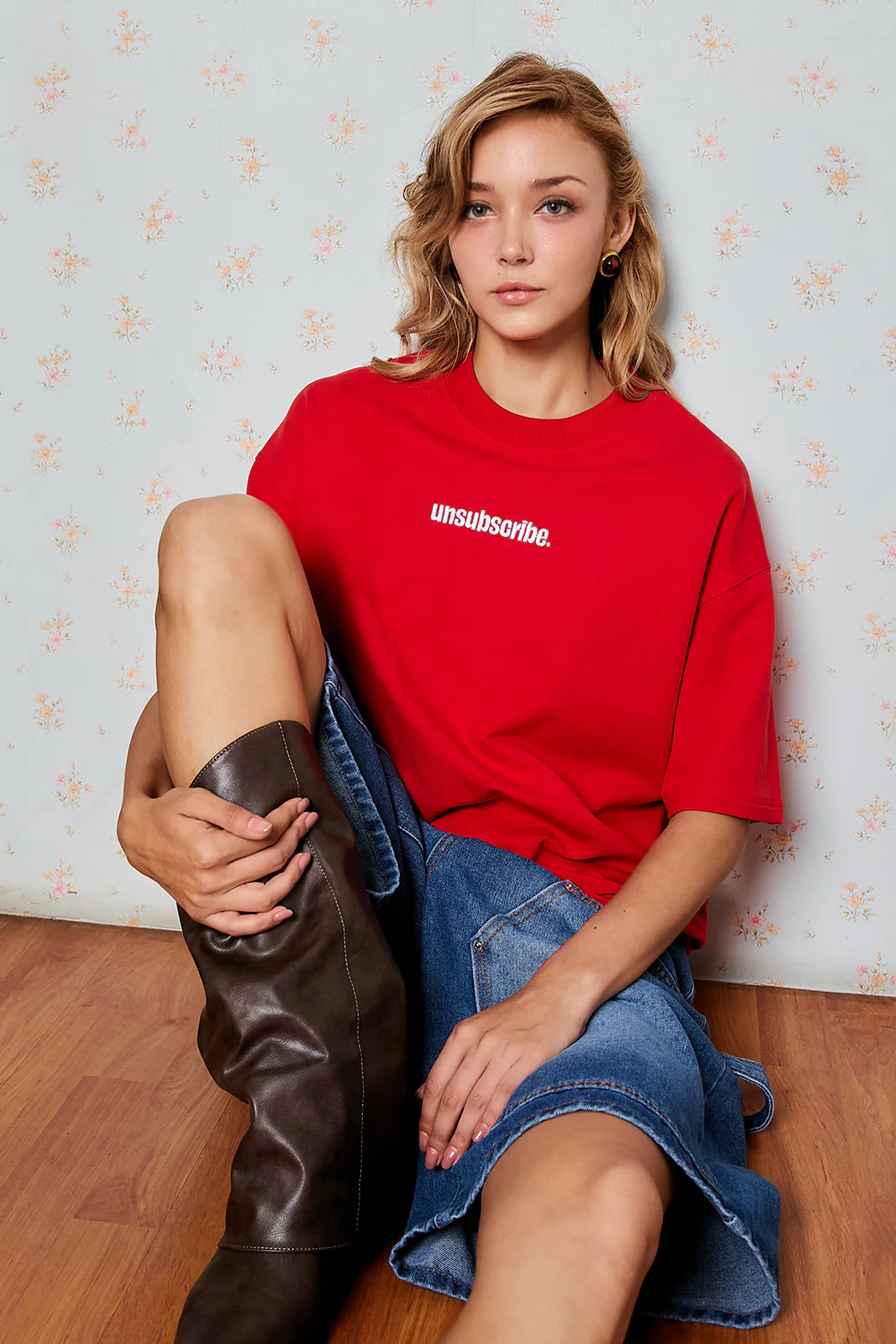 Unsubscribe Red Oversized T-shirt - Image 4