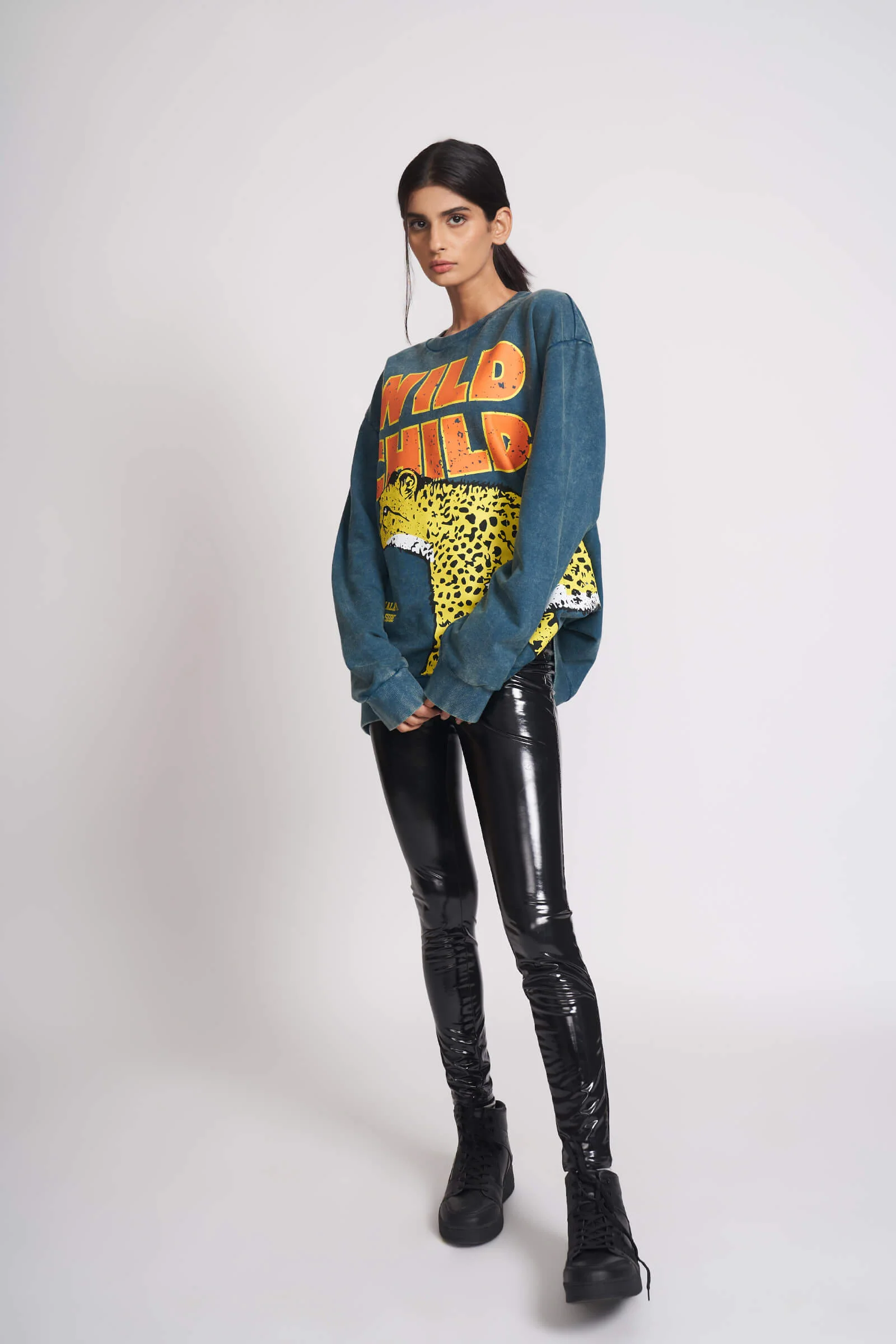 Untamed Faded Effect Heavyweight Sweatshirt - Image 5