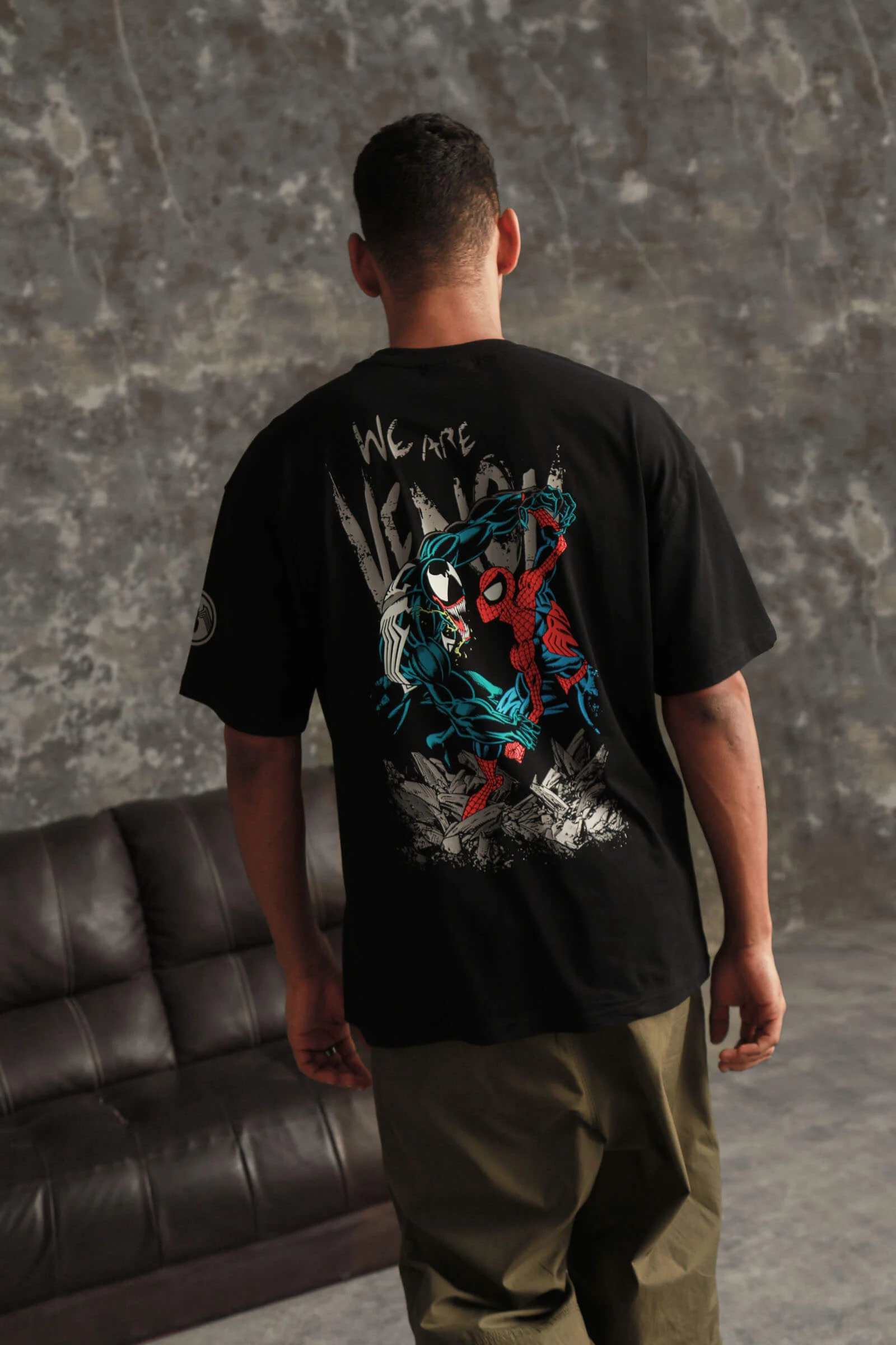 Venom Oversized T-shirt - Image 4