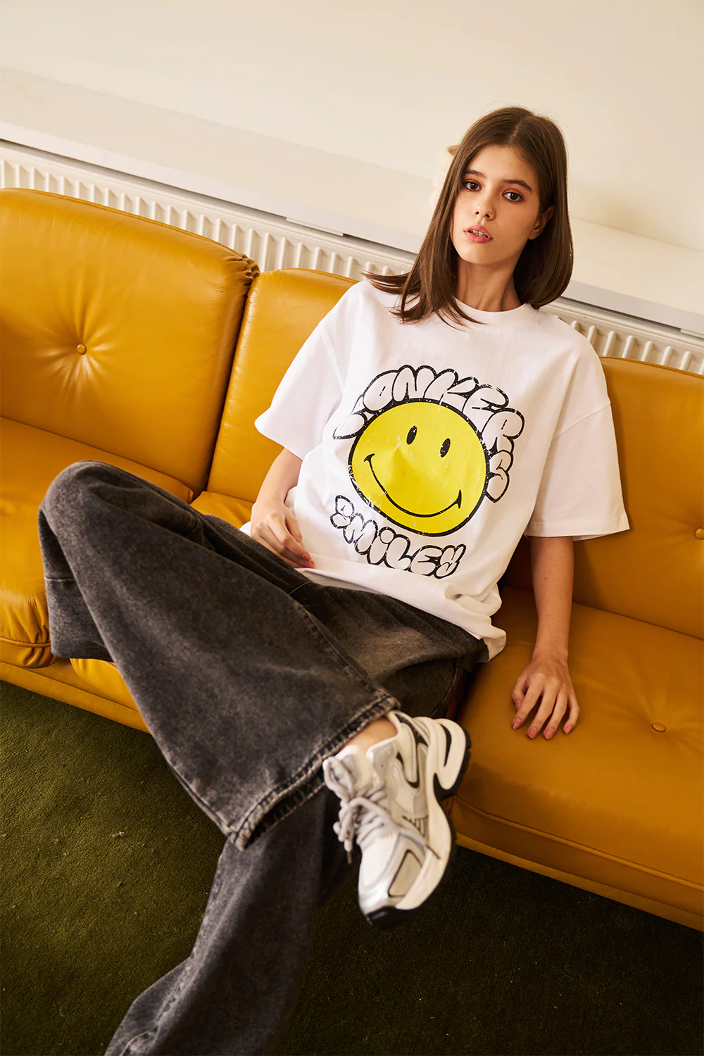 White Bonkers X Smiley Oversized T-shirt - Image 7